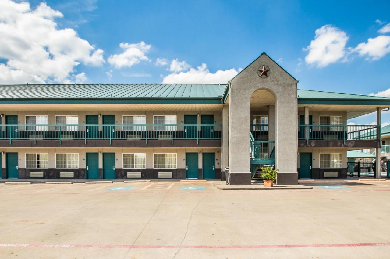 Americas Best Value Inn Fort Worth Bagian luar foto
