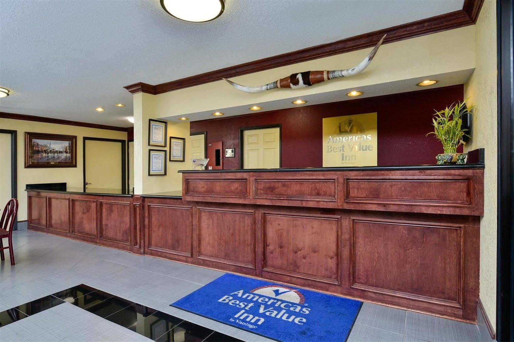 Americas Best Value Inn Fort Worth Bagian luar foto