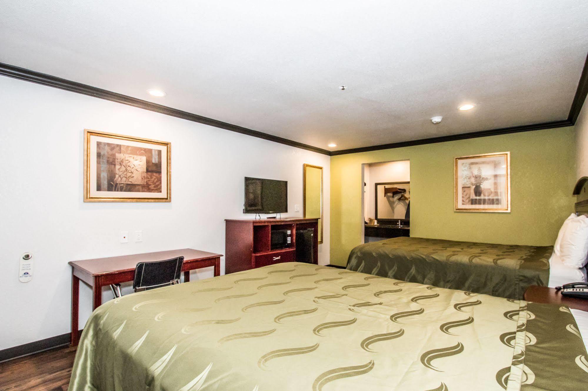 Americas Best Value Inn Fort Worth Bagian luar foto