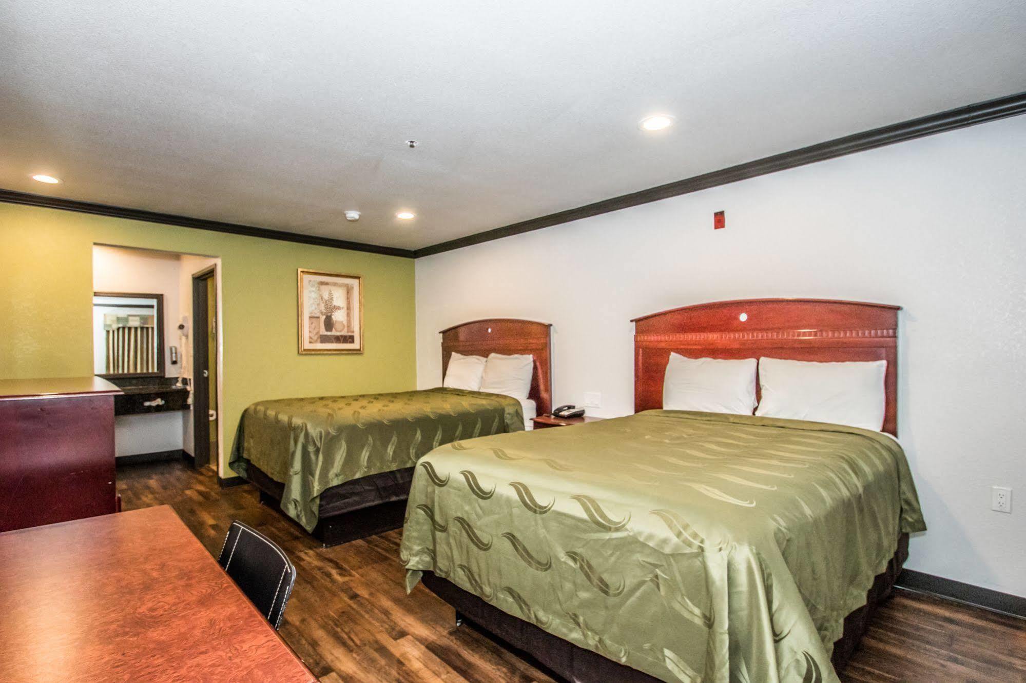 Americas Best Value Inn Fort Worth Bagian luar foto