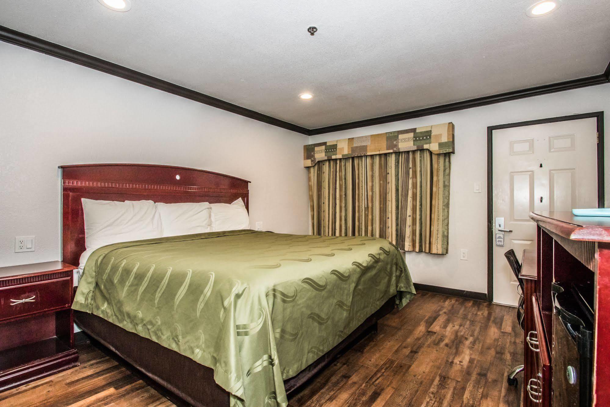 Americas Best Value Inn Fort Worth Bagian luar foto